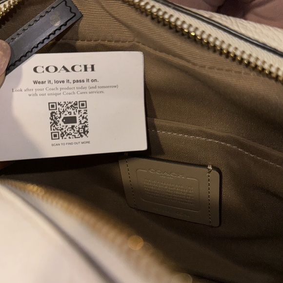 Coach Kitty Crossbody Purse “Jamie Camera Bag with Dancing Kitten” - Picture 4 of 6